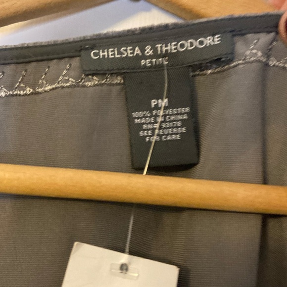 Whimsigoth Black Velvet Rose Embroidered Chelsea & Theodore shirt dress Petit M - Picture 6 of 8